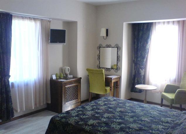 Mitos Hotel