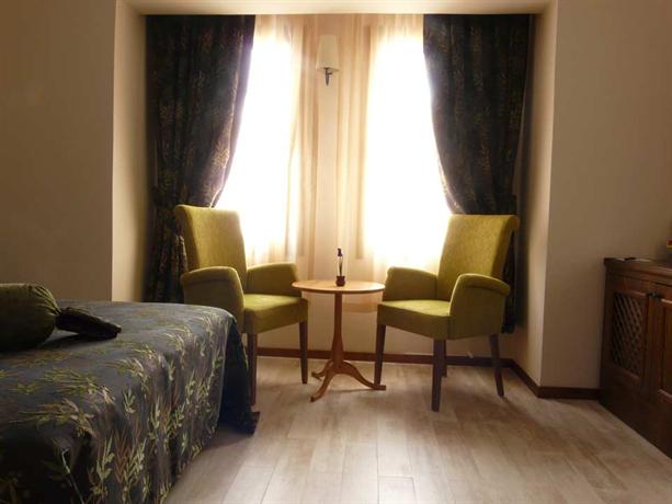 Mitos Hotel