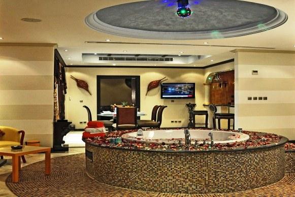 Madareem Crown Hotel