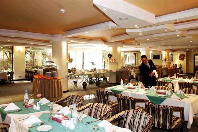 Madareem Crown Hotel