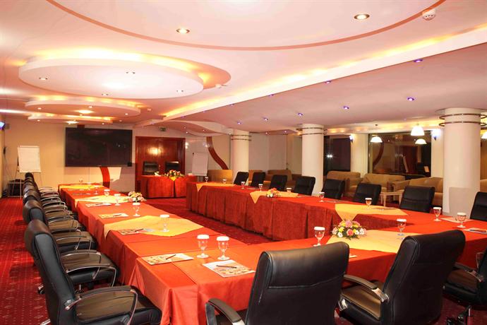 Madareem Crown Hotel