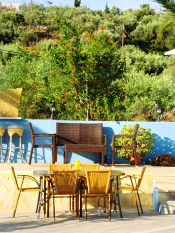 Meraki Apartments and Studios