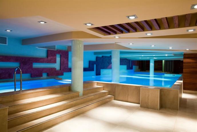 Adin Beach Hotel