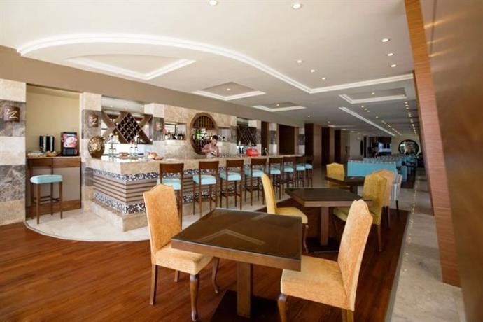 Adin Beach Hotel