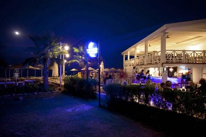 Adin Beach Hotel