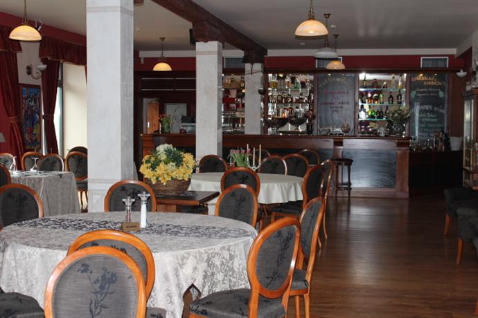 Romantic Hotel Mlyn Karlstejn