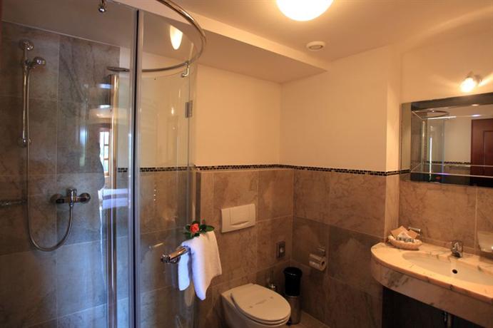 Romantic Hotel Mlyn Karlstejn