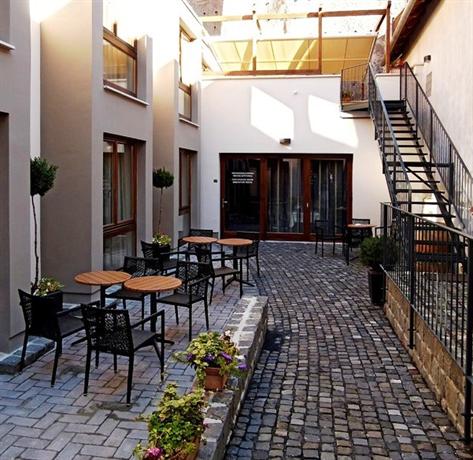 Oliva Hotel