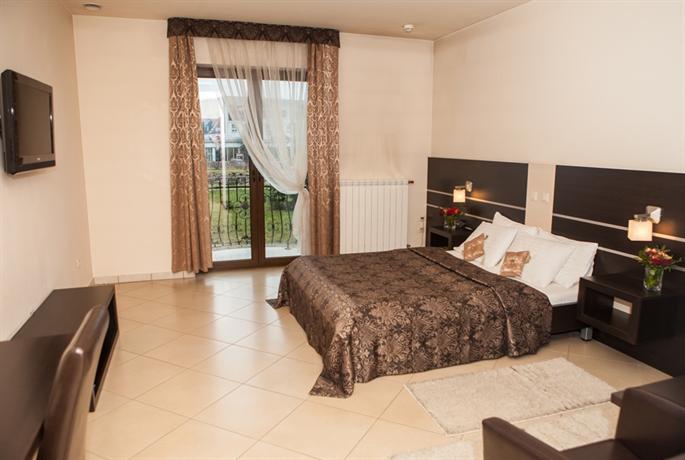 Corona Hotel Tychy - dream vacation