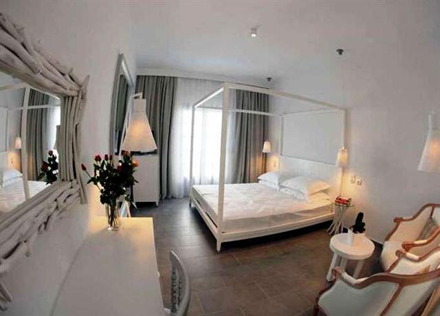 White Suites Resort