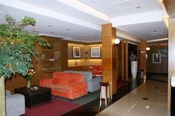 上海鑫龙河岸酒店