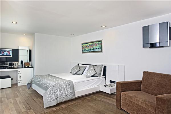 Voyage Torba Hotel