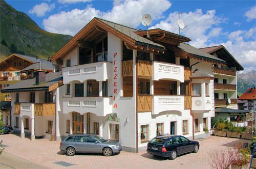 Hotel Camona und Apart Walserhof