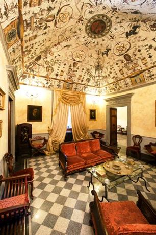 Residenze d'Epoca Palazzo Coli Bizzarrini