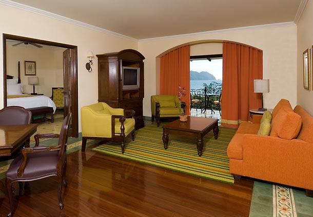 HRG Condos at Los Suenos