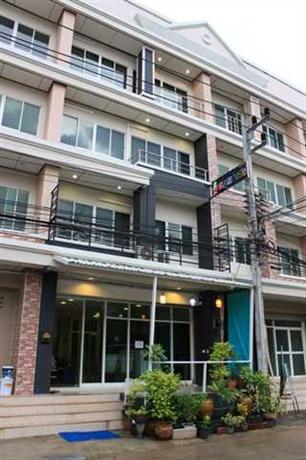 Ananas Phuket Central Hostel