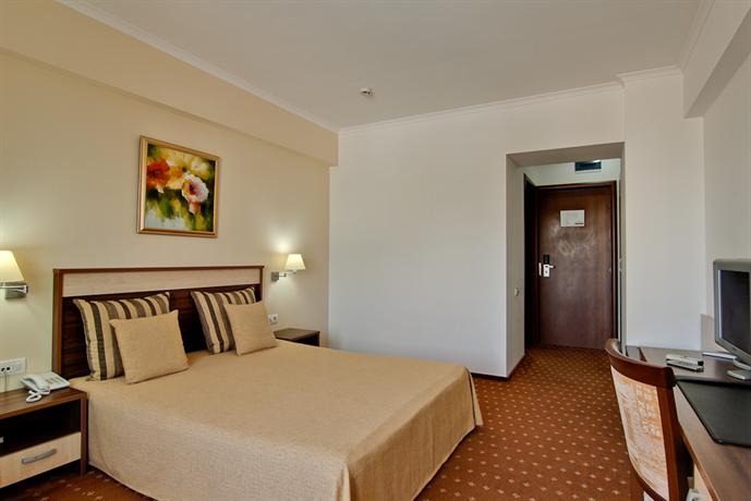 Hotel Saturn