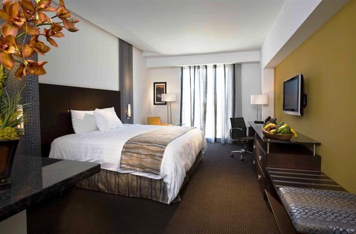 Holiday Inn Santo Domingo Hotel & Suites
