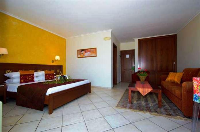 Hotel Evilion Sea And Sun