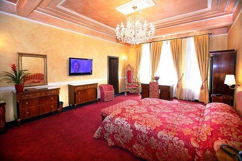 Vigo Hotel
