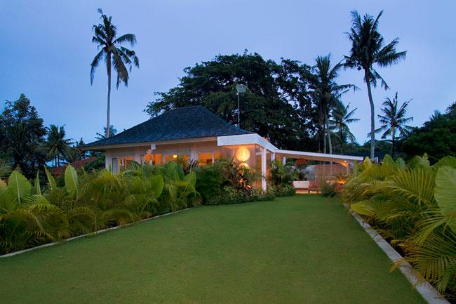 Villa Umah Pesisi