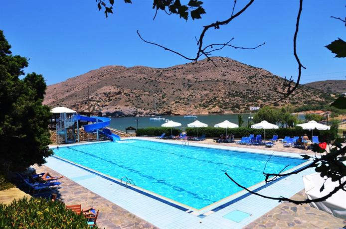 Dolphin Bay Hotel