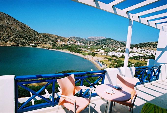 Dolphin Bay Hotel