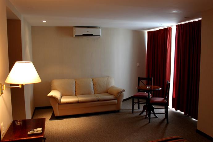 Howard Johnson Hotel & Spa San Pedro