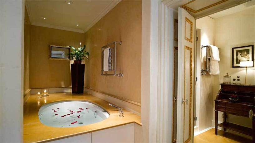 Relais Santa Croce by Baglioni Hotels