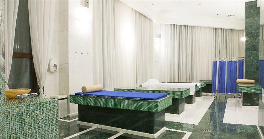 Ark Palace Hotel Apartments