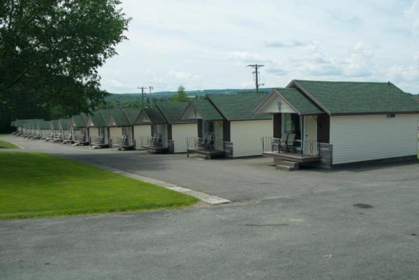 Daigle's Motel Saint-Leonard Aerodrome Canada thumbnail