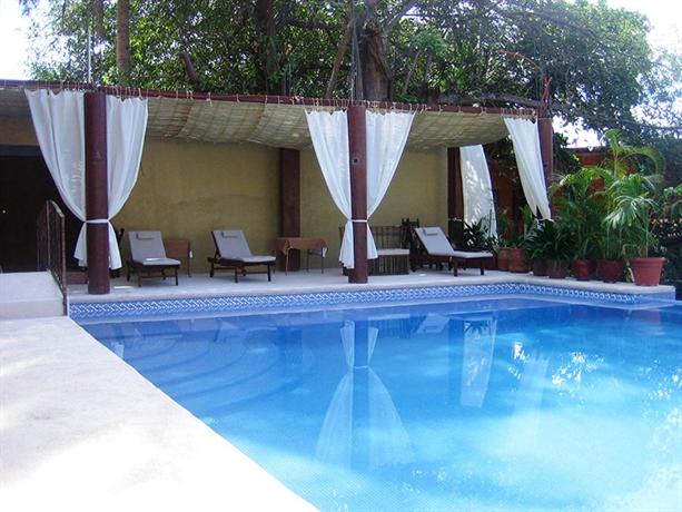 Hotel Villas Las Azucenas