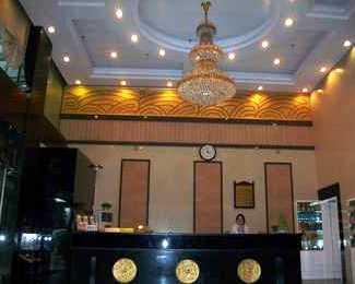 雨田假日大酒店