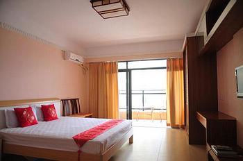 三亚牧海旅舍（金凤凰海景公寓店）