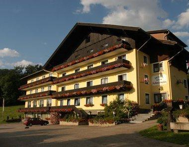 Hotel Schneeweiss 아테르제 Austria thumbnail