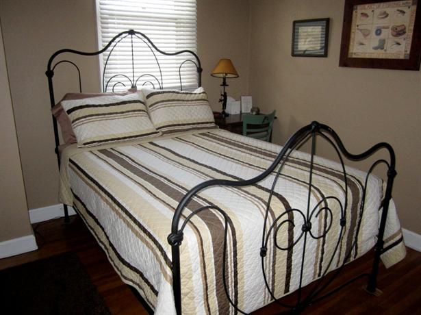 Farrell House Lodge at Sunnybrook Trout Club