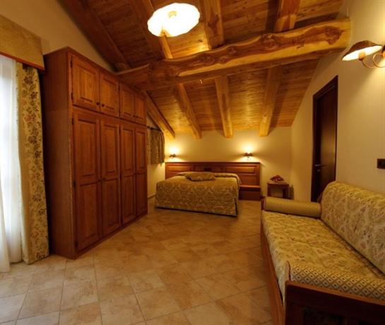 Hotel Villa Plinia Pragelato Ski Resort Italy thumbnail