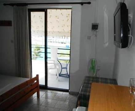 Orfeas Rooms
