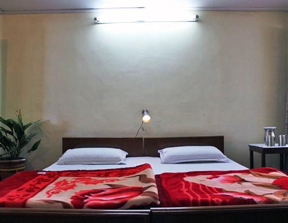 OYO 12222 Hotel Silverton
