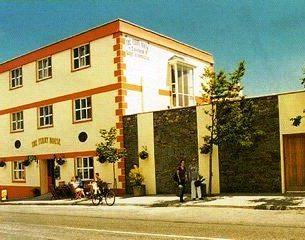 Ferry House Hostel - dream vacation