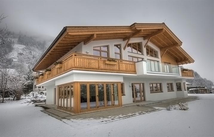 Chalet Apartment Ski and Golf by Kaprun Rentals Zell am See Golf Club Austria thumbnail
