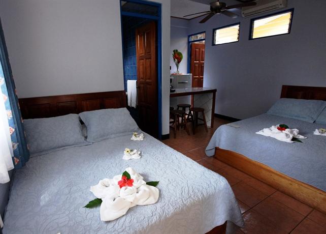 Espadilla Gardens Hotel