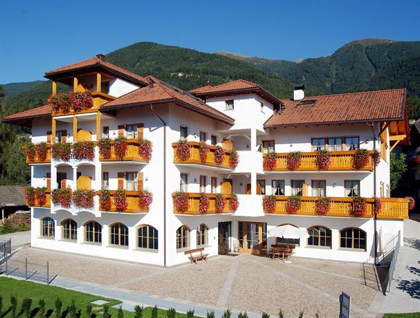 Hotel Gasserhof Plose Ski Area Italy thumbnail