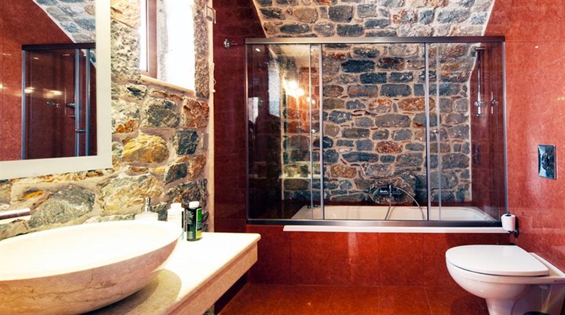Xemoni Hotel & Spa