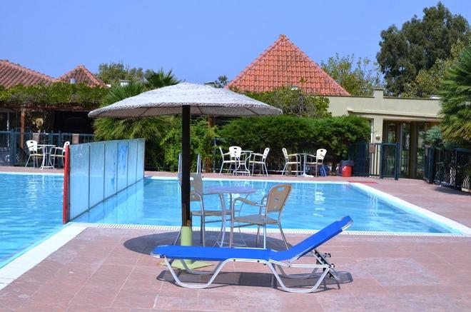 Paleros Resort