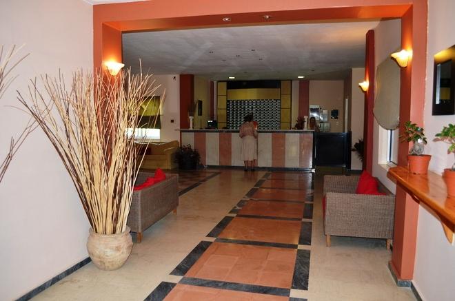 Paleros Resort