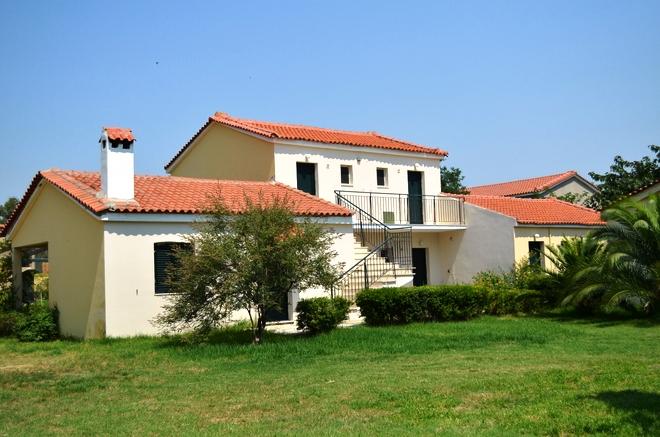 Paleros Resort