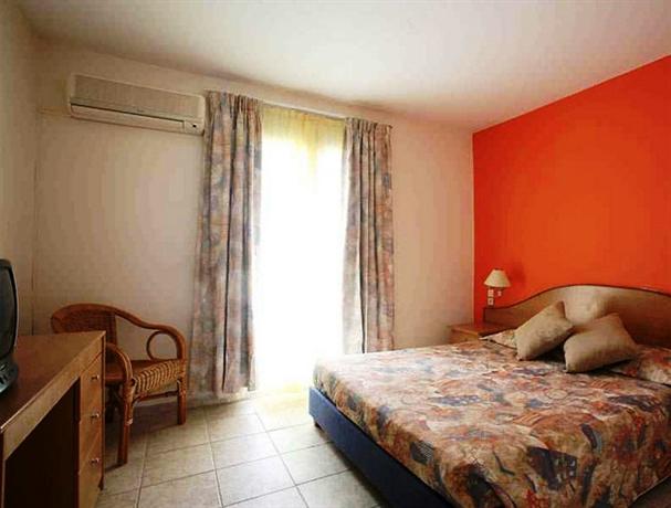 Paleros Resort