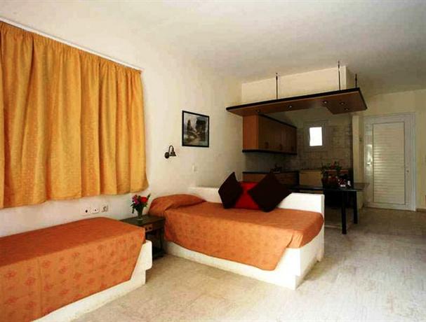 Paleros Resort