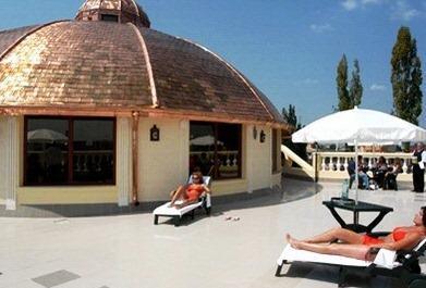 Persepolis Hotel